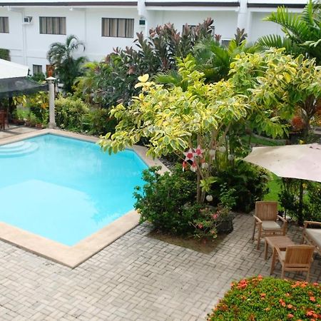 מלון Davao City Red Knight Gardens מראה חיצוני תמונה