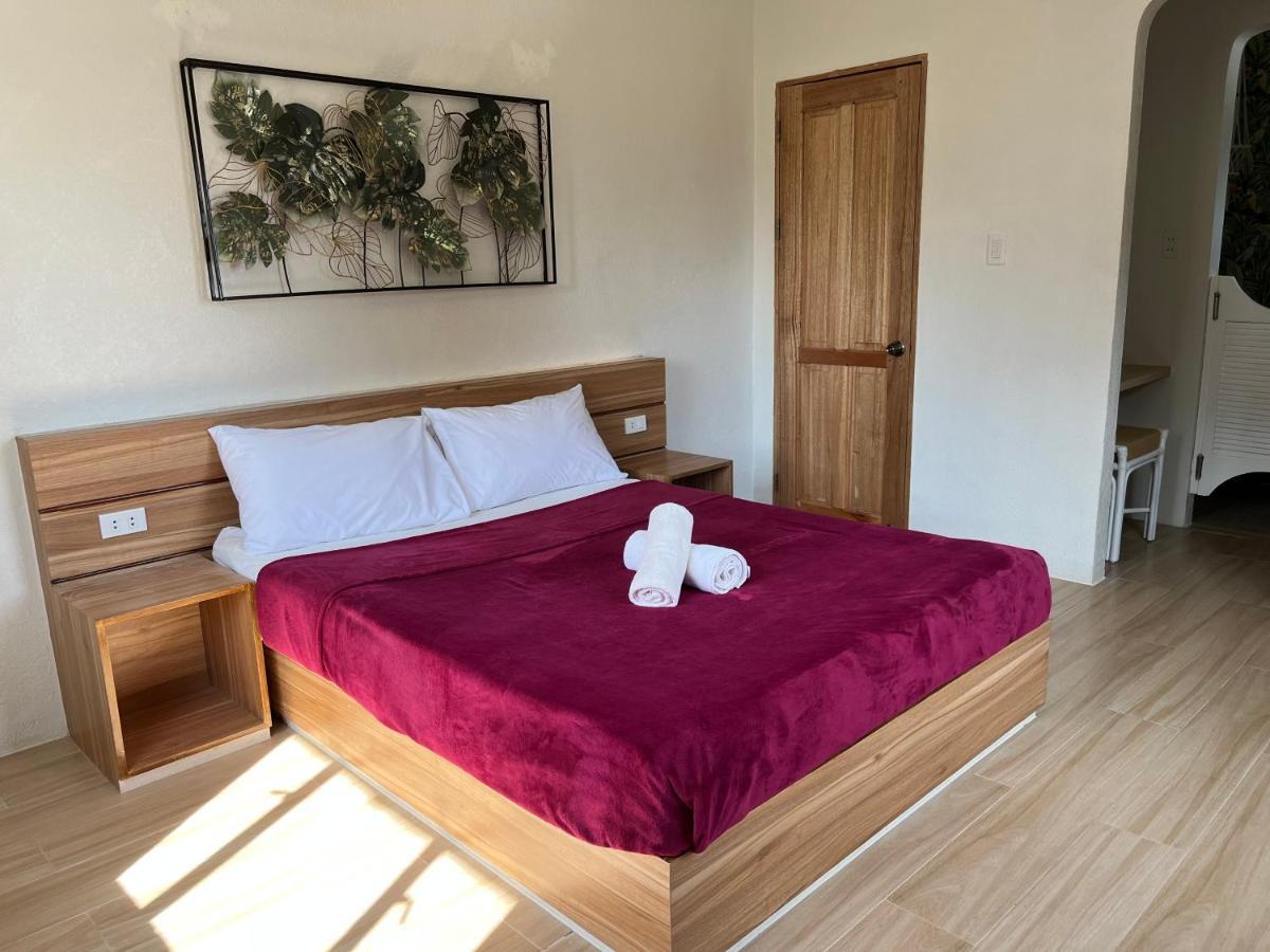 מלון Davao City Red Knight Gardens מראה חיצוני תמונה