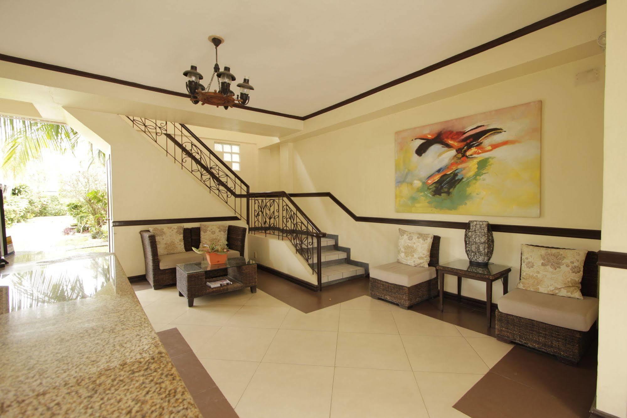 מלון Davao City Red Knight Gardens מראה חיצוני תמונה