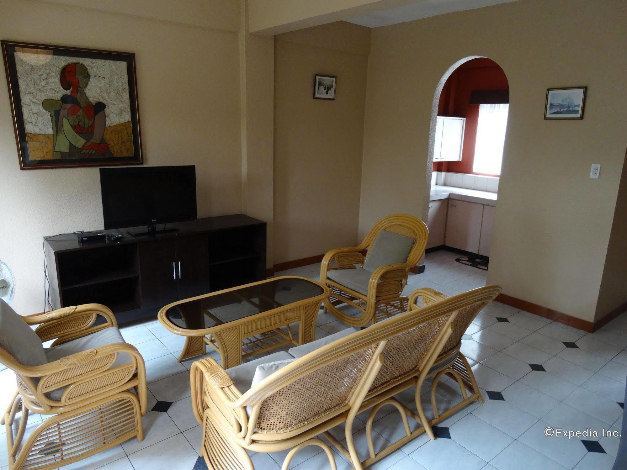 מלון Davao City Red Knight Gardens מראה חיצוני תמונה